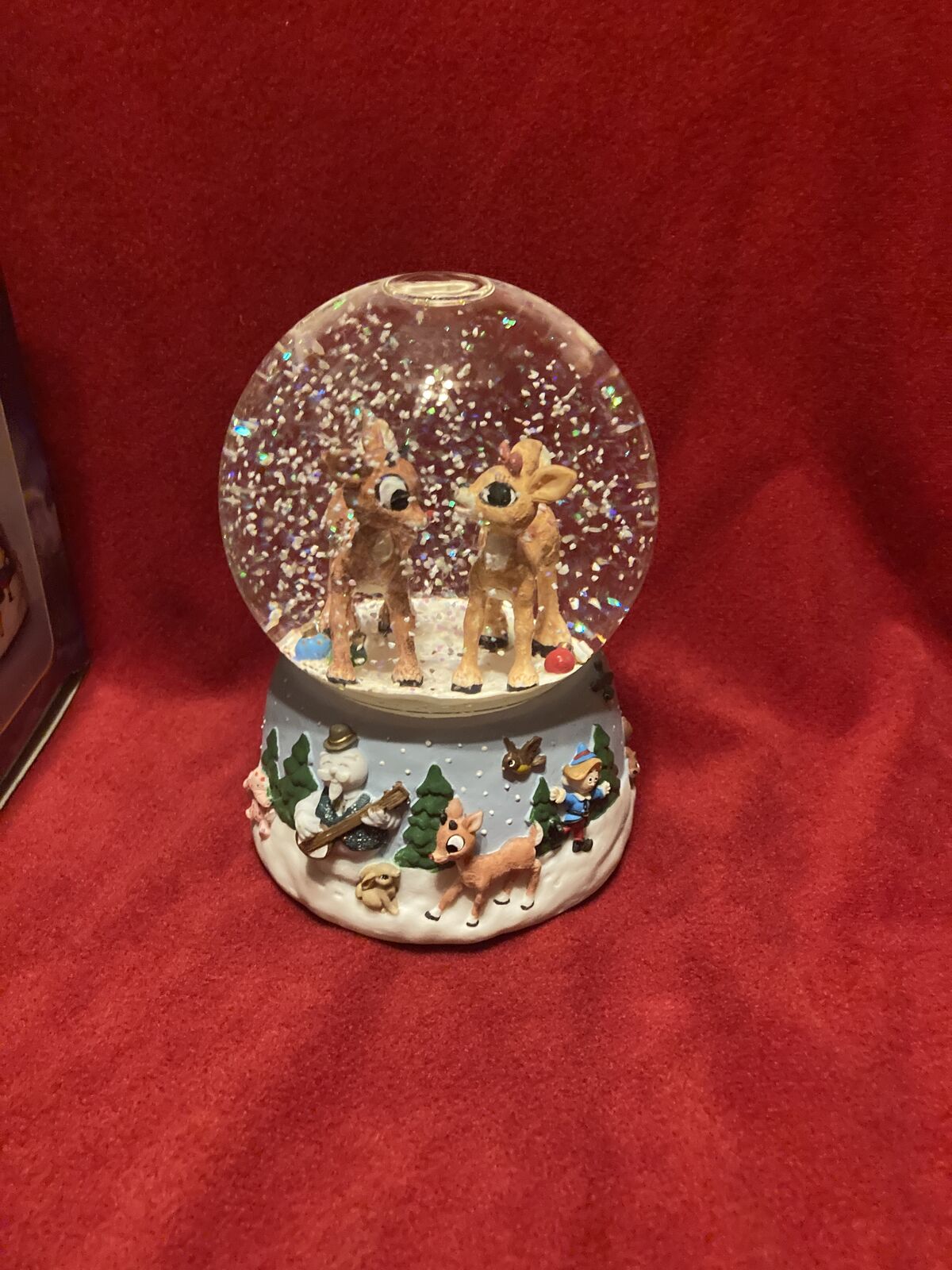 Rudolph The Red Nosed Reindeer & The Island Of Misfit Toys Musical Waterball Like New In Box