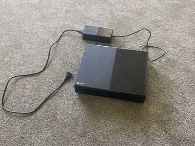 Microsoft Xbox One Console with Power Supply - Black *WORKS BUT HAS CLICKING NOISE*