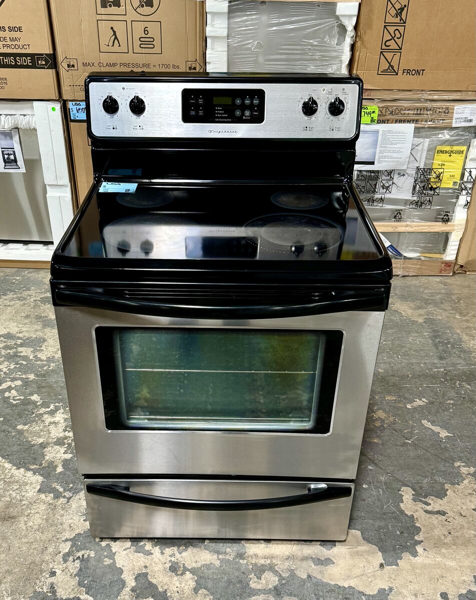 FRIGIDAIRE GLASS TOP RANGE