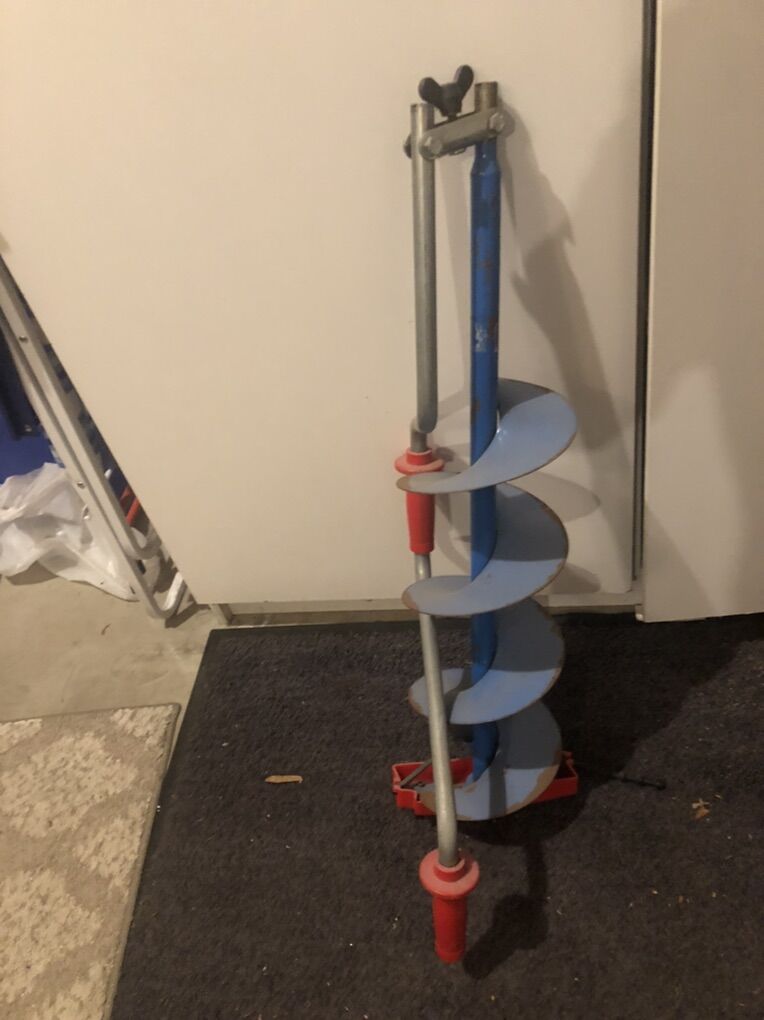Eskimo 8 Ice Auger