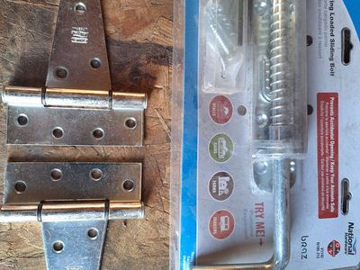 Doors hinges