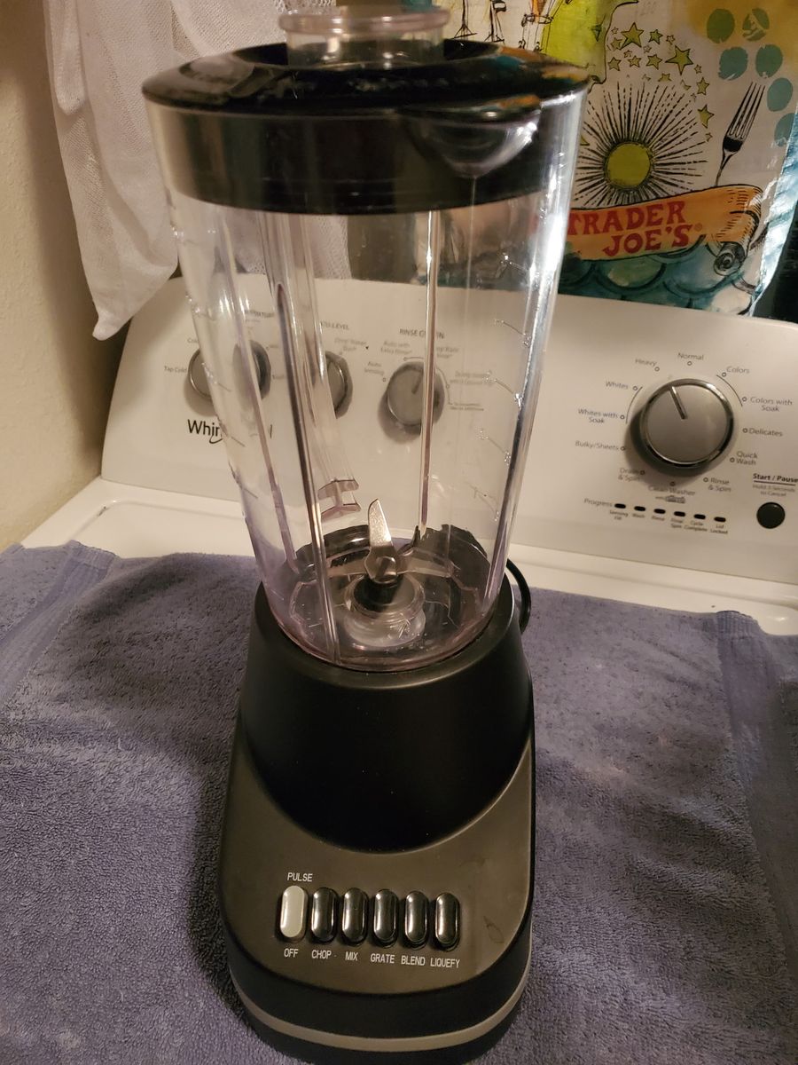 Black Kitchen Countertop Blender with Multi-Speed Settings