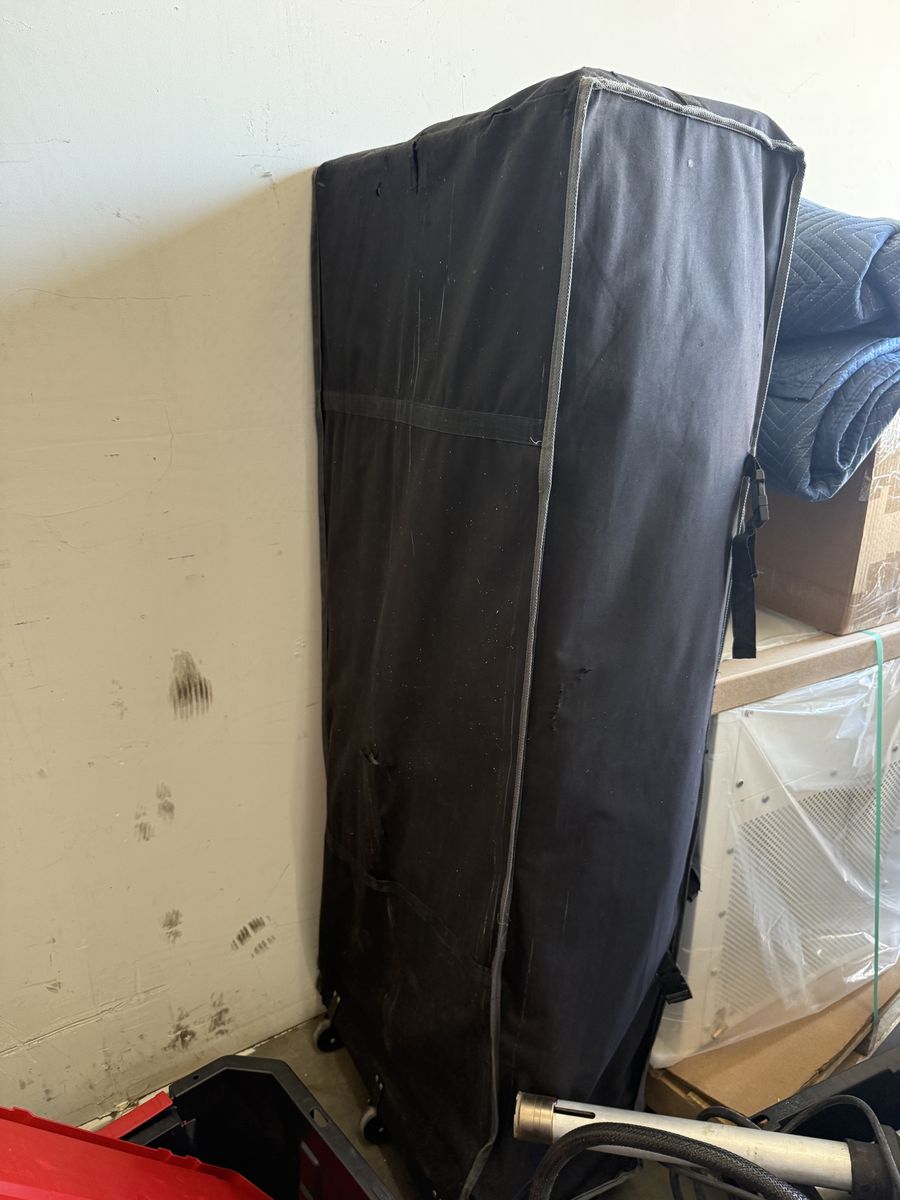 Shade tents