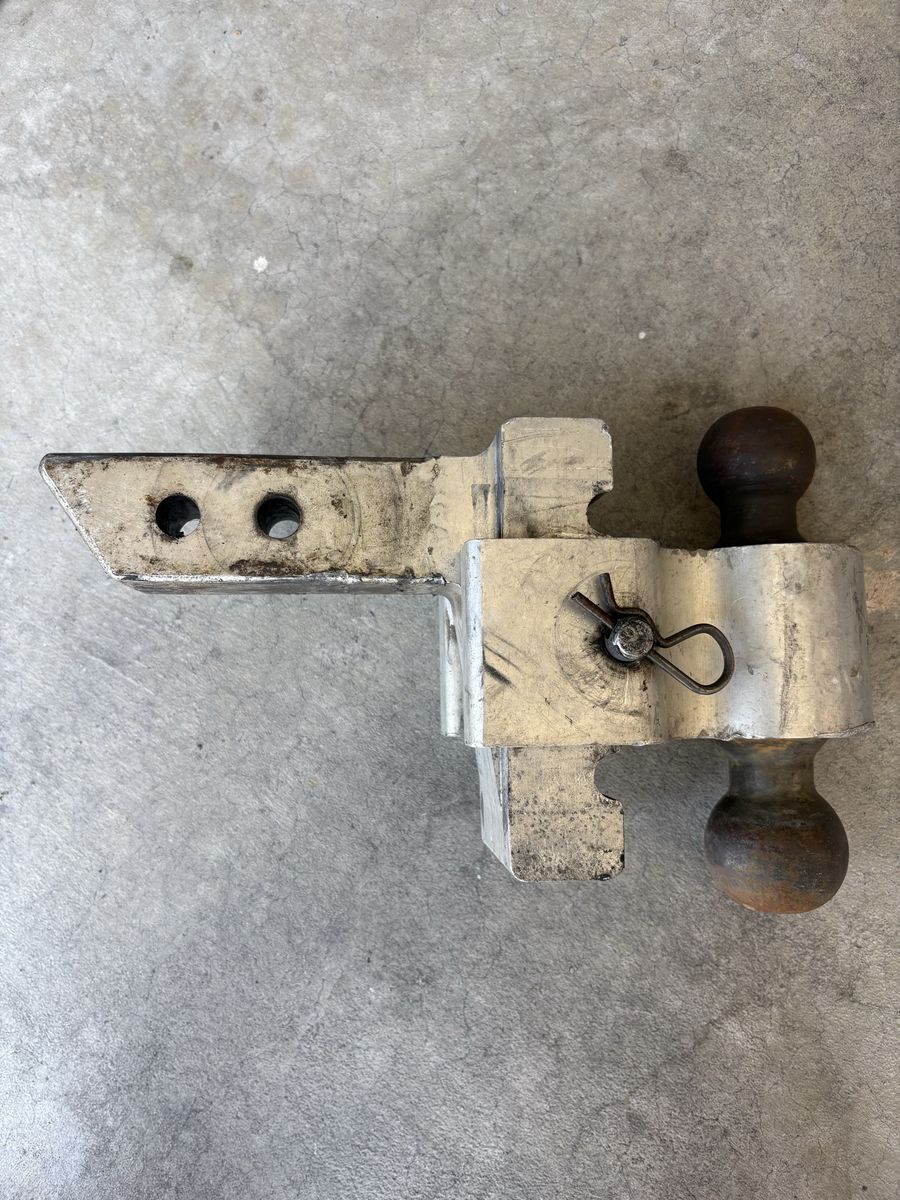 Adjustable Aluminum Dual Ball Trailer Hitch