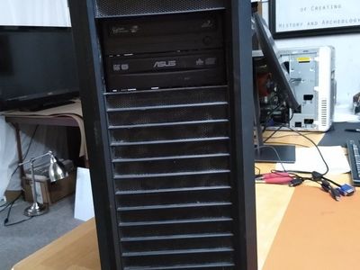 gaming computer for parts or repair.