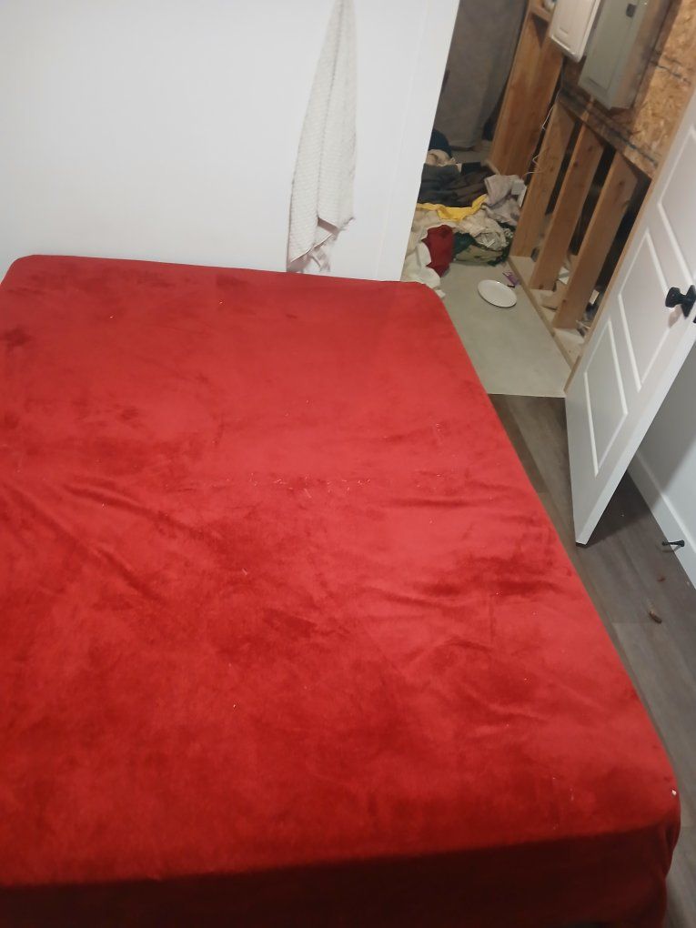 queen size bed