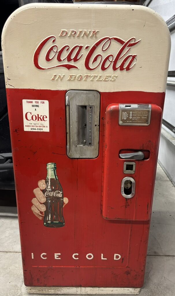 Vendo 39B Antique 50's Coke Machine