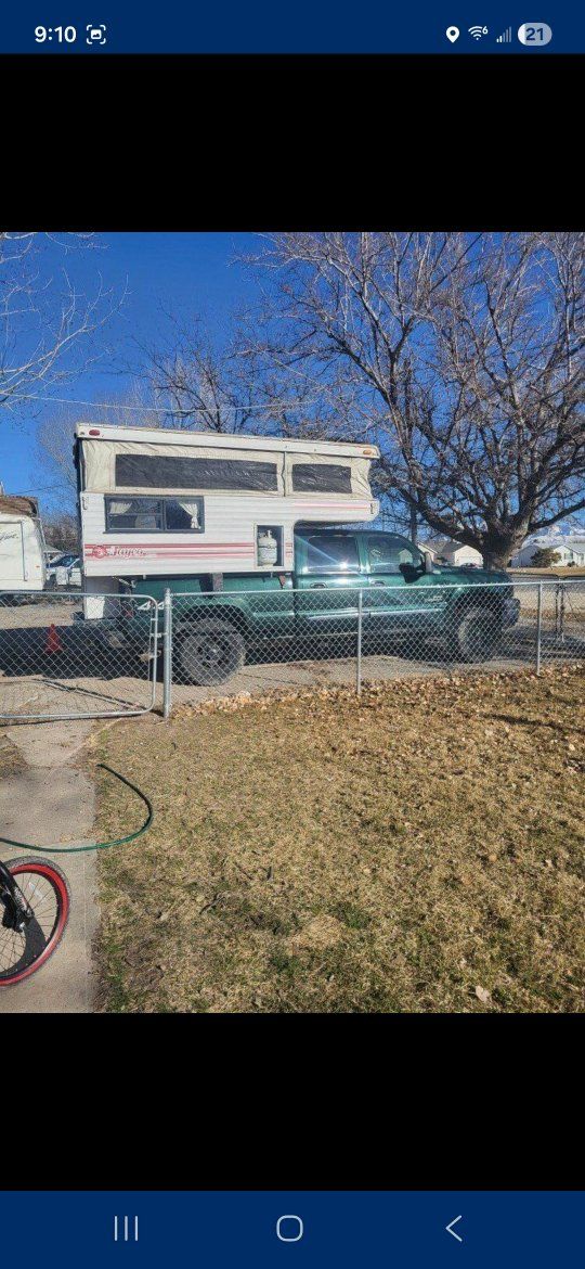 pop-up  camper