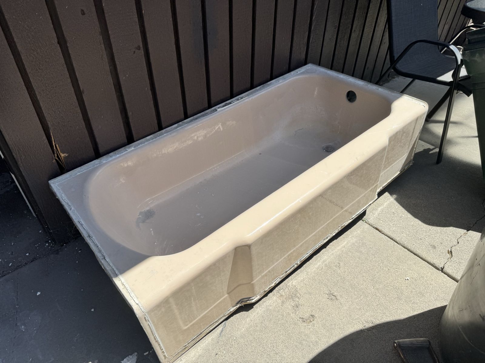 Vintage Pink tub