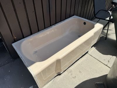 Vintage Pink tub