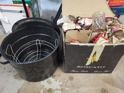 Water bath with jars