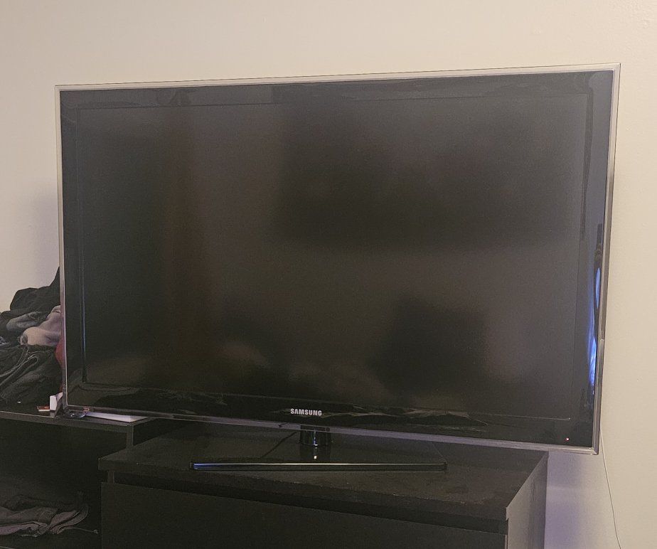 46" Samsung TV
