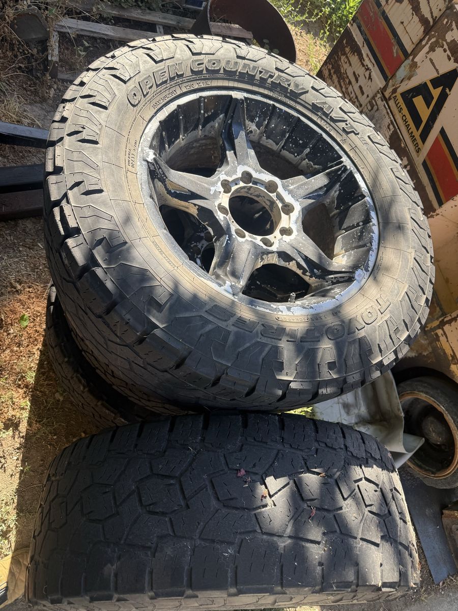 35” 8x6.5 wheels and tires