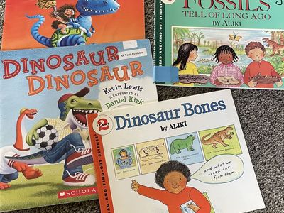 Dinosaur/ Fossil Books
