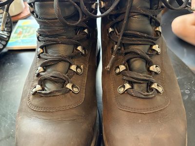 Hi-Tec Waterproof Hiking Boots — Men's Size 11