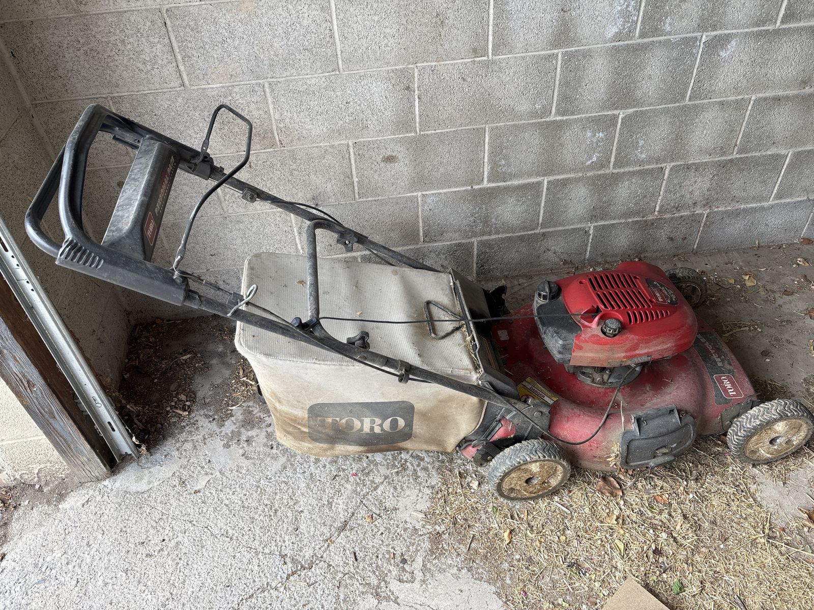 Old Toro Lawnmower (not working)