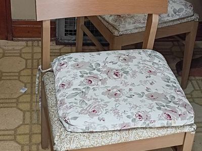 Vintage Side Chair, Wooden. Set of 6 chairs.