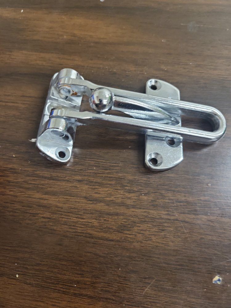 Main image 3