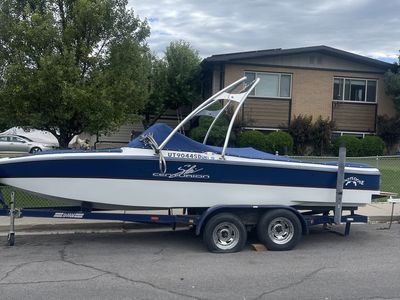 1996 Ski Centurion Elite wakeboard and ski boat