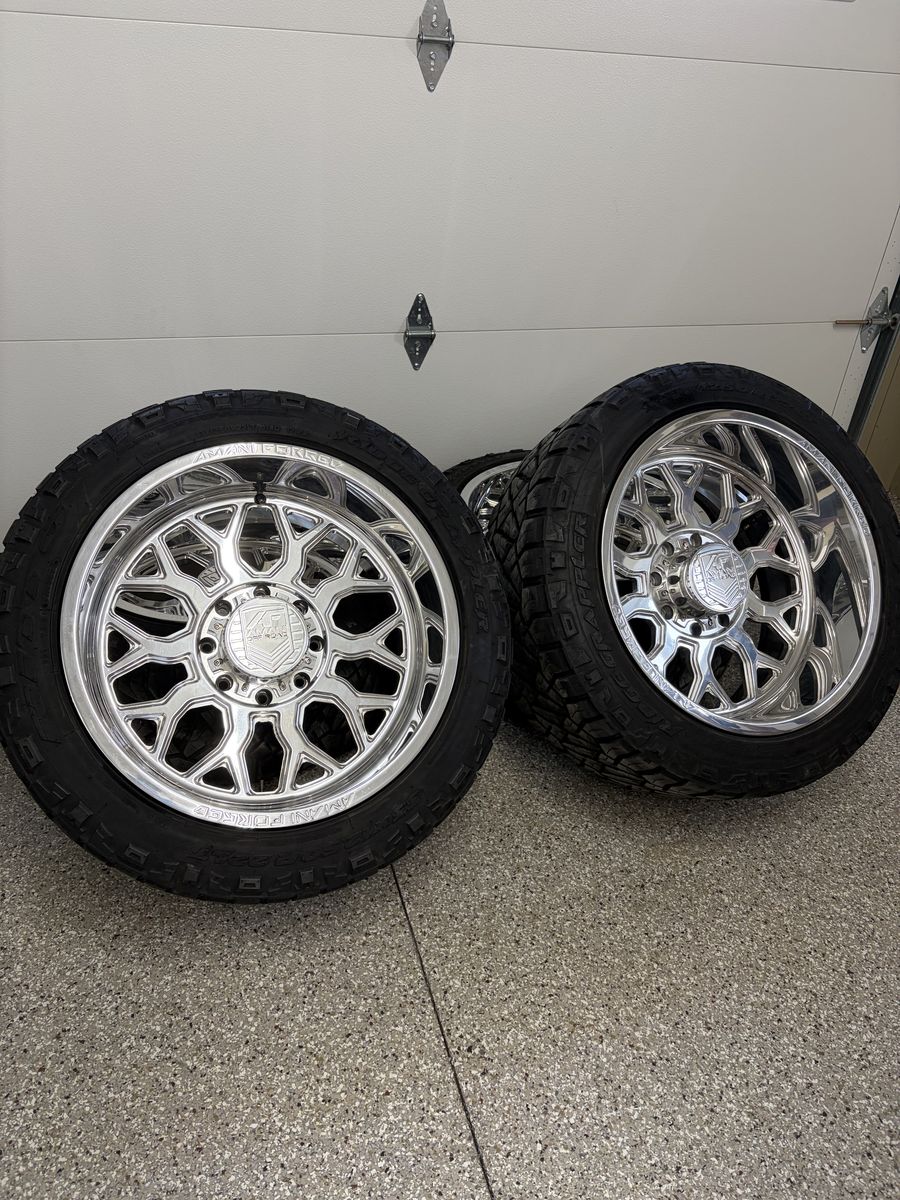 22x12 8x180 Amani Forged Wheels On 33/12.50 Nittos