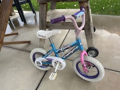 12" Kids Bike w/ Training Wheels