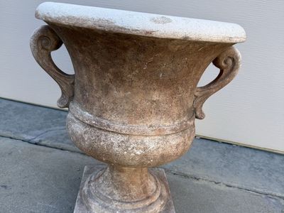 Pedastool pot resin material 18” T X 16” W