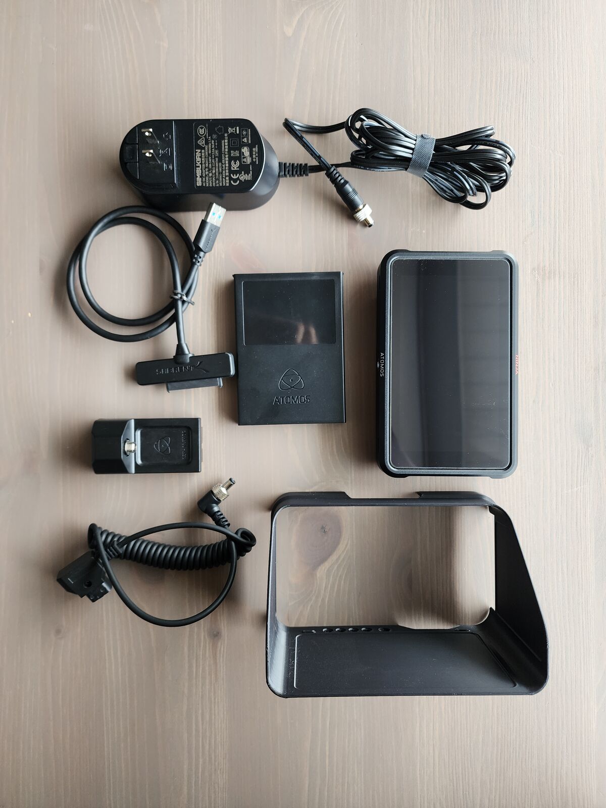 Atmos Ninja V + 1TB SSD + Power Adapters + Hood