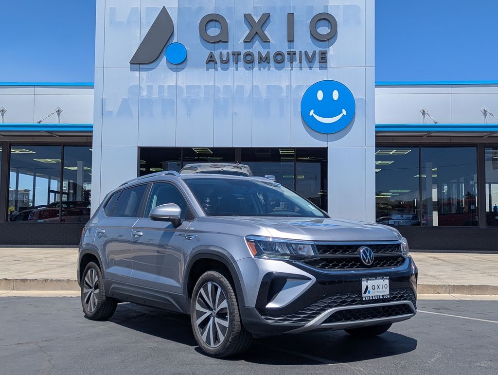 2022 Volkswagen Taos SE 4Motion