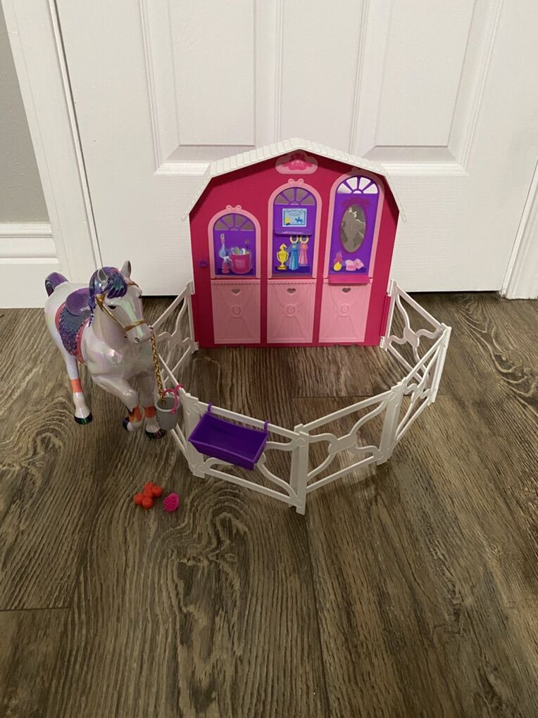 Kids Barbie Doll Horse Stable Play Set ~Vintage~
