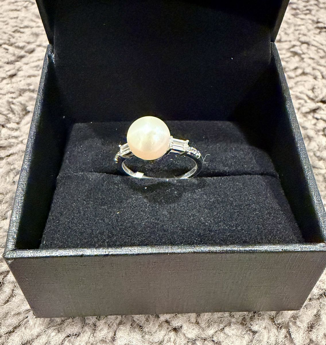 Kay Jewelers Pearl Ring – Size 7 – Worn Once for Photo, Comes with Box