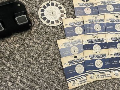 Vintage View-Master Reels & Viewer Bundle – 14 Reels + Viewer
