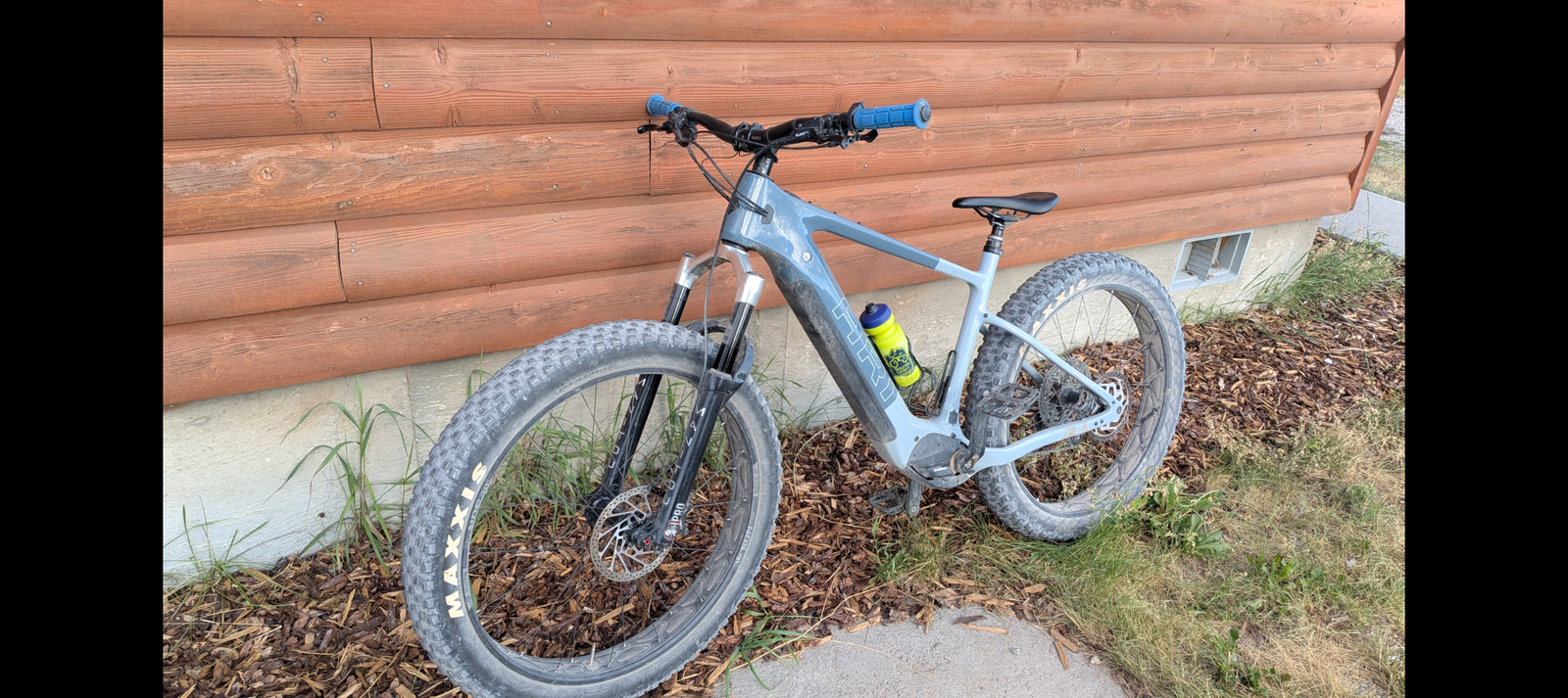 Ari Explorer Peak e-fatbike XL 