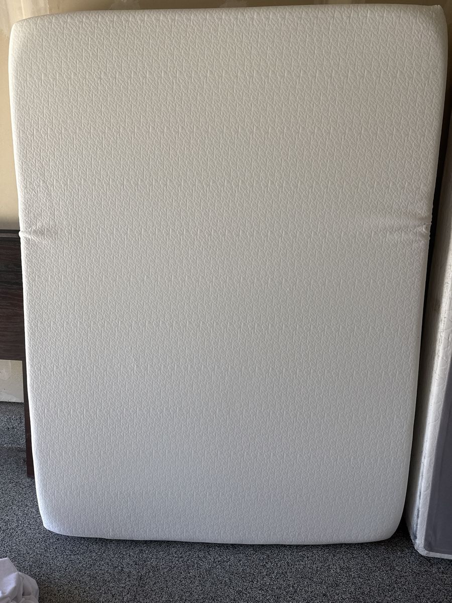 Used Queen Mattress and Box Spring Foundation White Textured Fabric