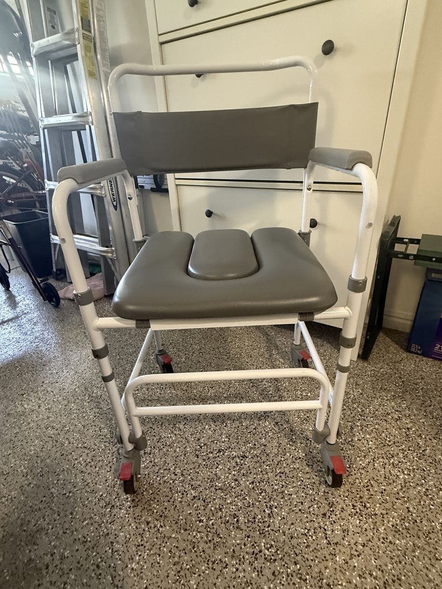 Mobile Toilet/Shower Chair