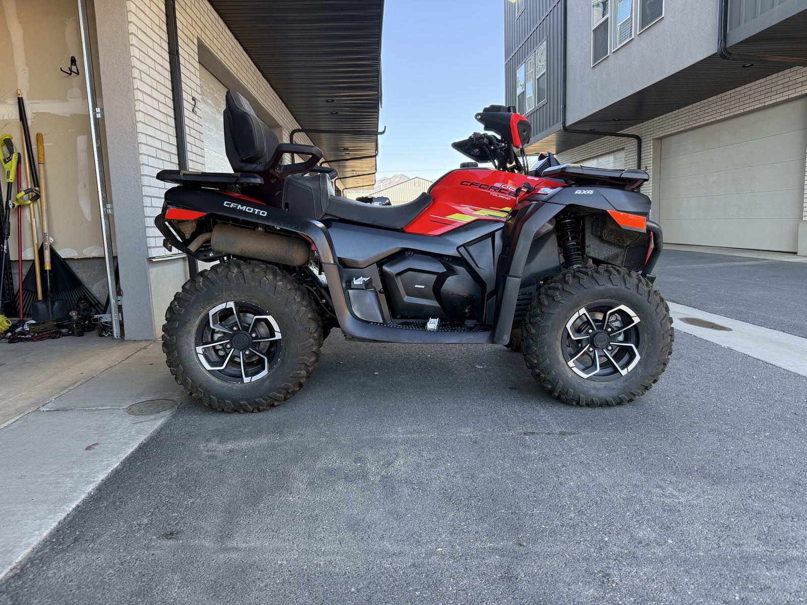 CFMOTO CFORCE 600 Touring ATV 4x4 - Red