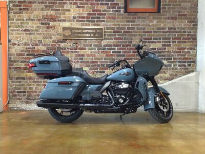 2024 Harley-Davidson 2024 Harley-Davidson Road Glide Limited Sharkskin Blue