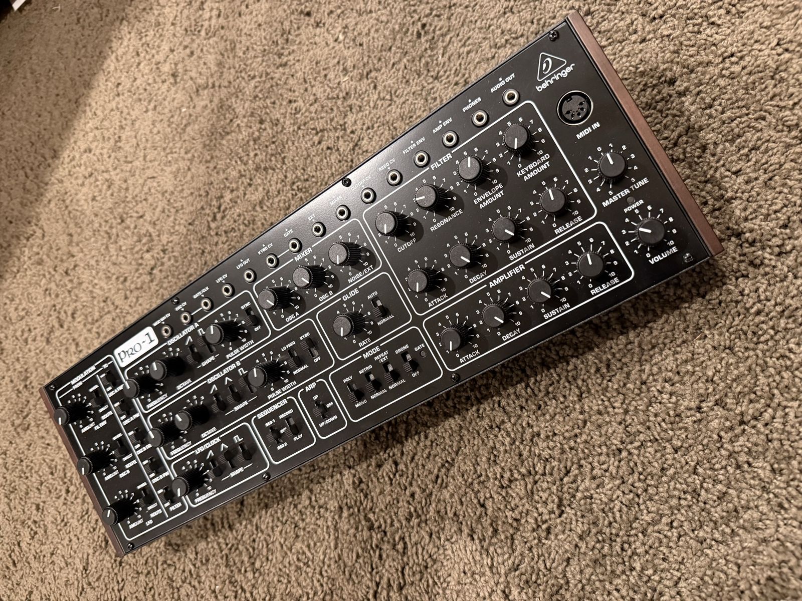 Behringer PRO 1 Analog Monophonic Synth Module