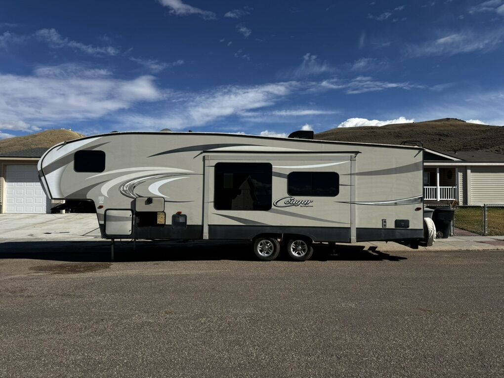 2017 Keystone Cougar X-Lite 28DBI – Sleeps 7