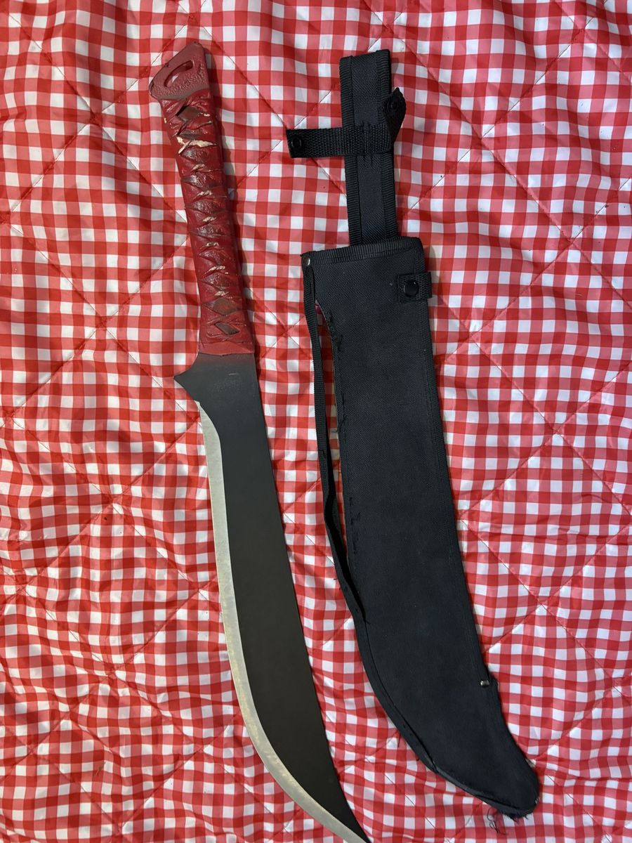 Machete sword thing