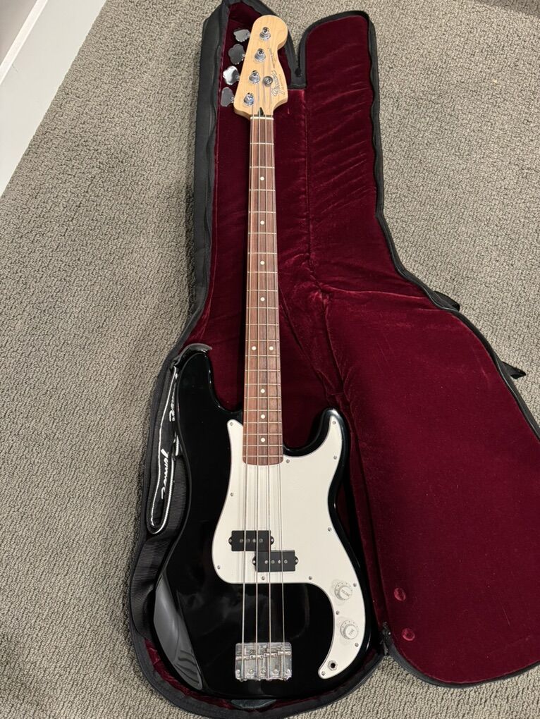 1995 FENDER PRECISION BASS MIM
