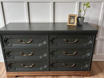 Hunter Green Dresser & Nightstands Set - 6 Drawer Dresser & 2 Drawer Nightstands