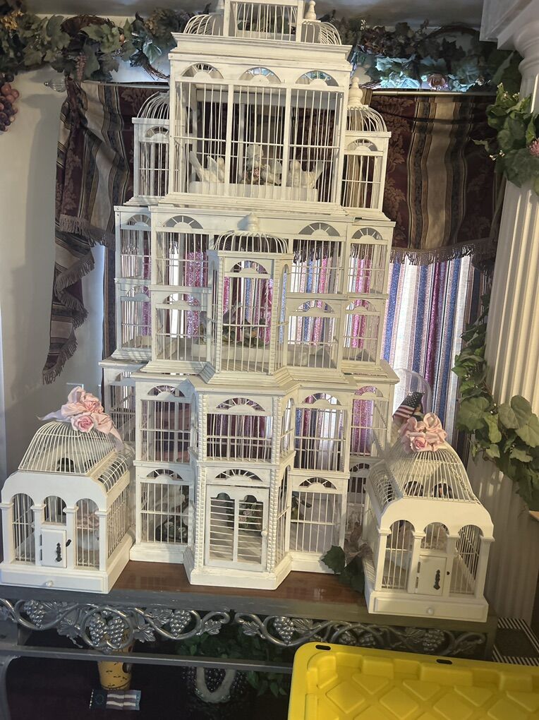 Decorative Birdhouse