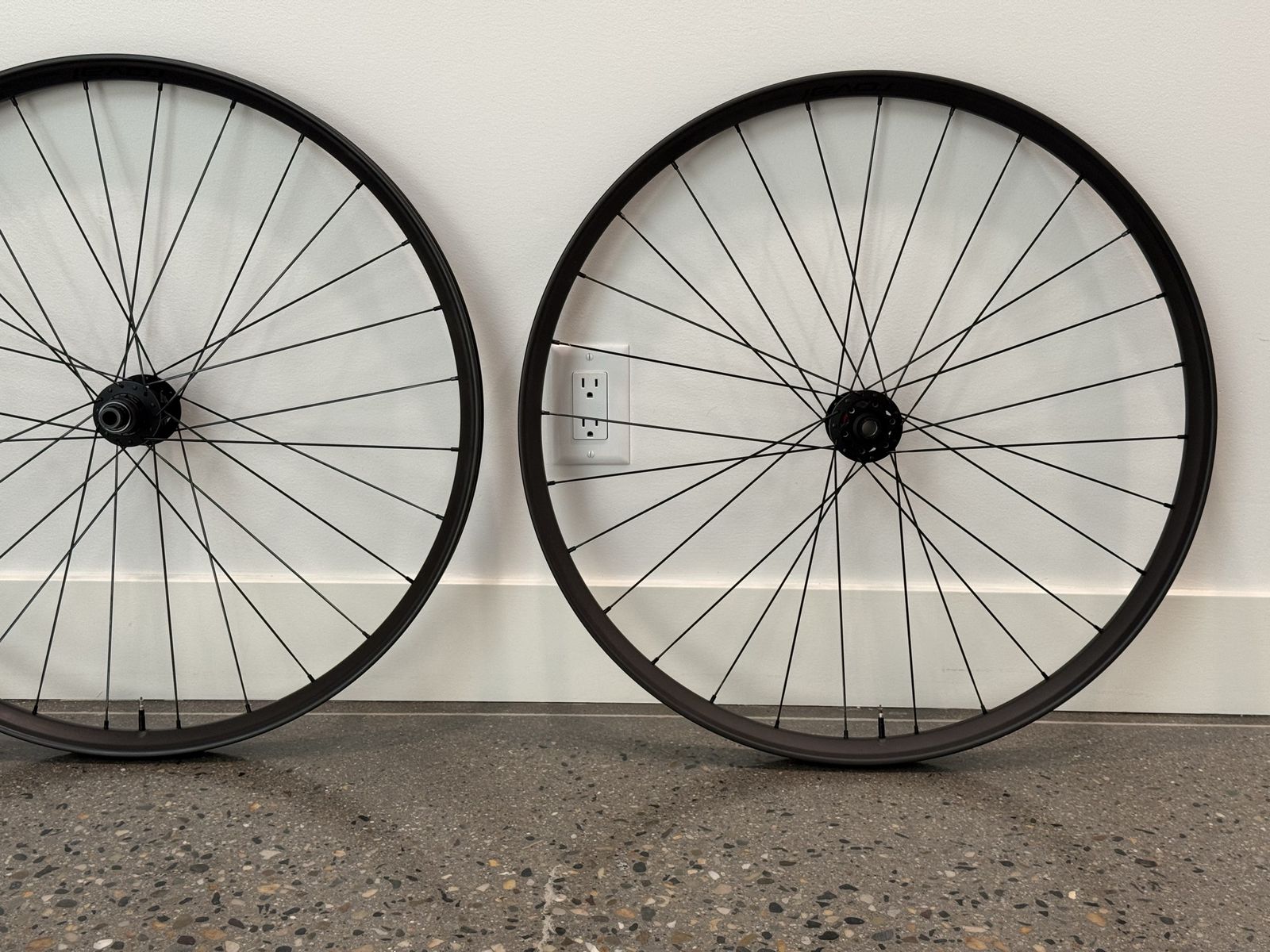 Roval Traverse SL II 29" Carbon Wheels (DT 240 / SRAM XD)