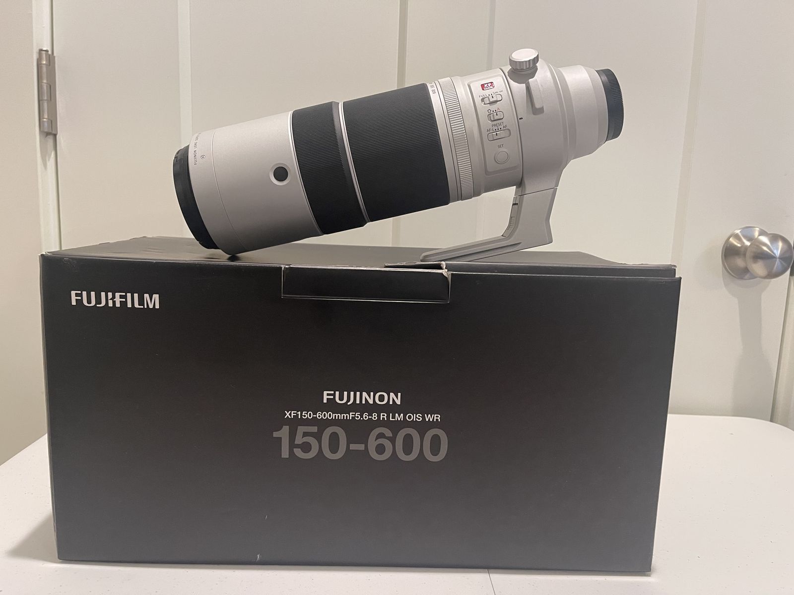 Camera Lens Fuji XF 150-600mm F5.6-8 R LM OIS WR