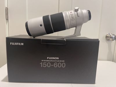 Camera Lens Fuji XF 150-600mm F5.6-8 R LM OIS WR