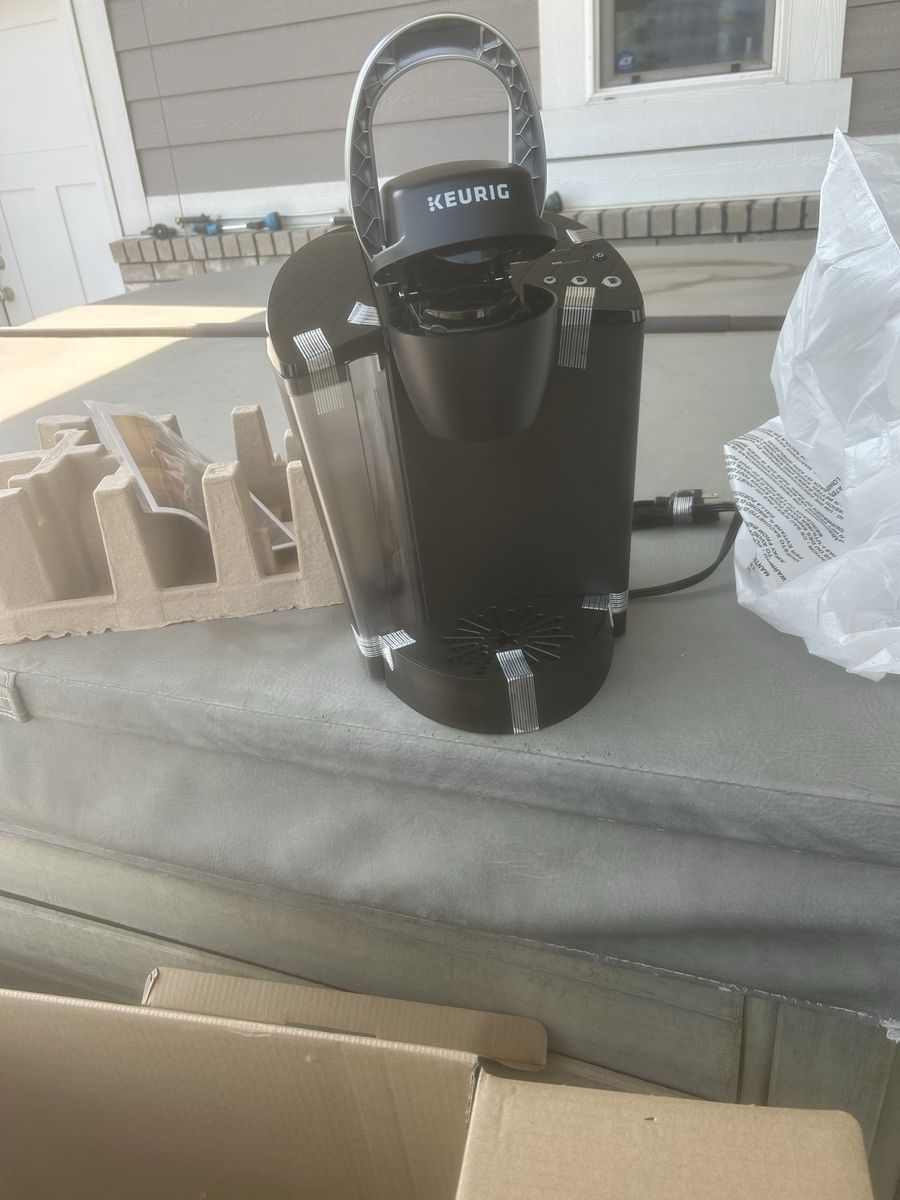 Keurig -Coffee Maker ( Brand New in the box )