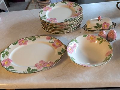 full set of vintage china USA