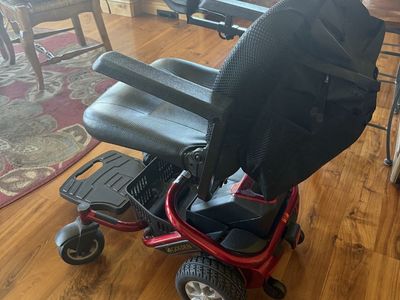 Golden Power Chair