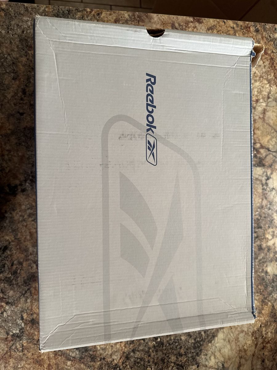 Reebok Hexalite White Navy LOGO men size 14 basketball sneakers BRAN NEW