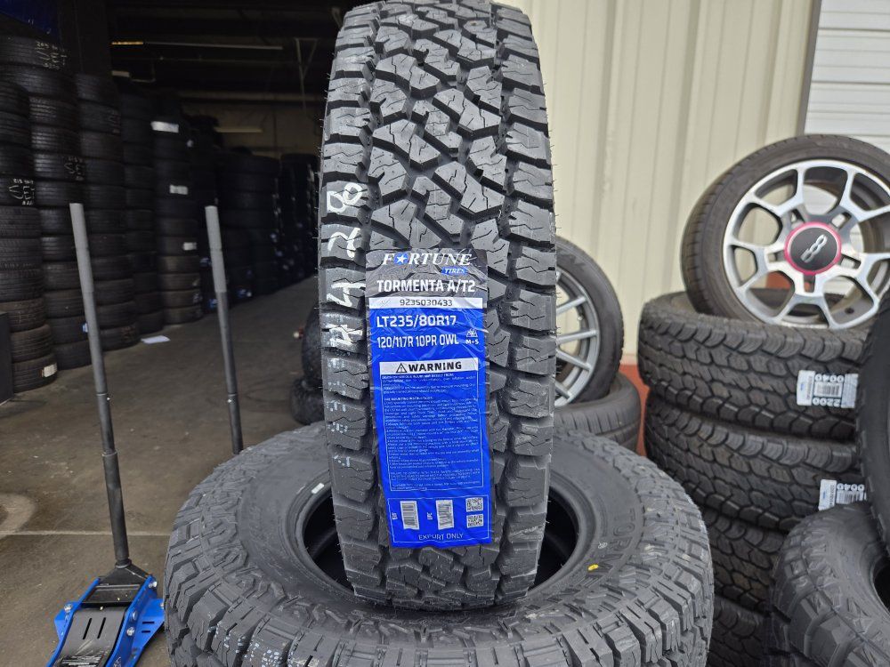 SET LT235/80R17 FORTUNE TORMENTA A/T2